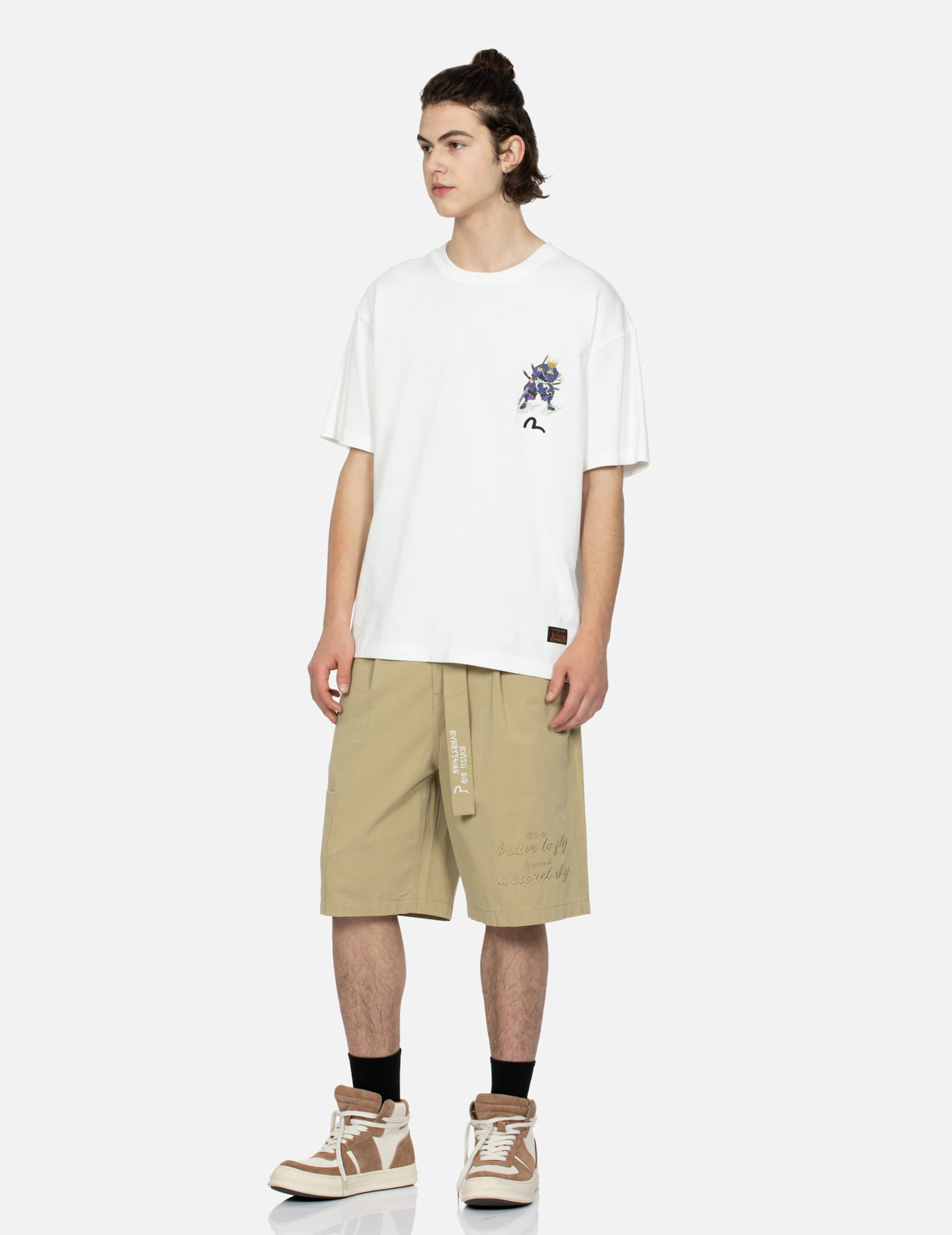 Evisu Tone-On-Tone Kamon And Slogan Embroidery Cargo Shorts