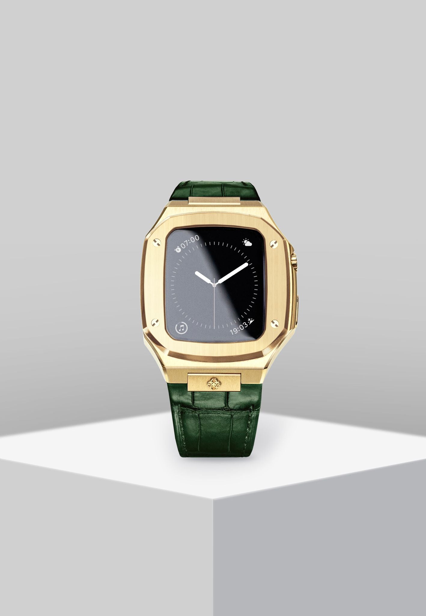 Golden Concept Apple Watch Case Series 6 Gold Green 40mm