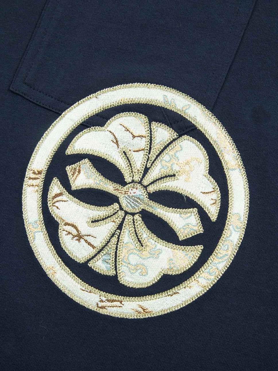 Evisu NAVY Embroidery & Brocade Kamon Applique Pocket Tee